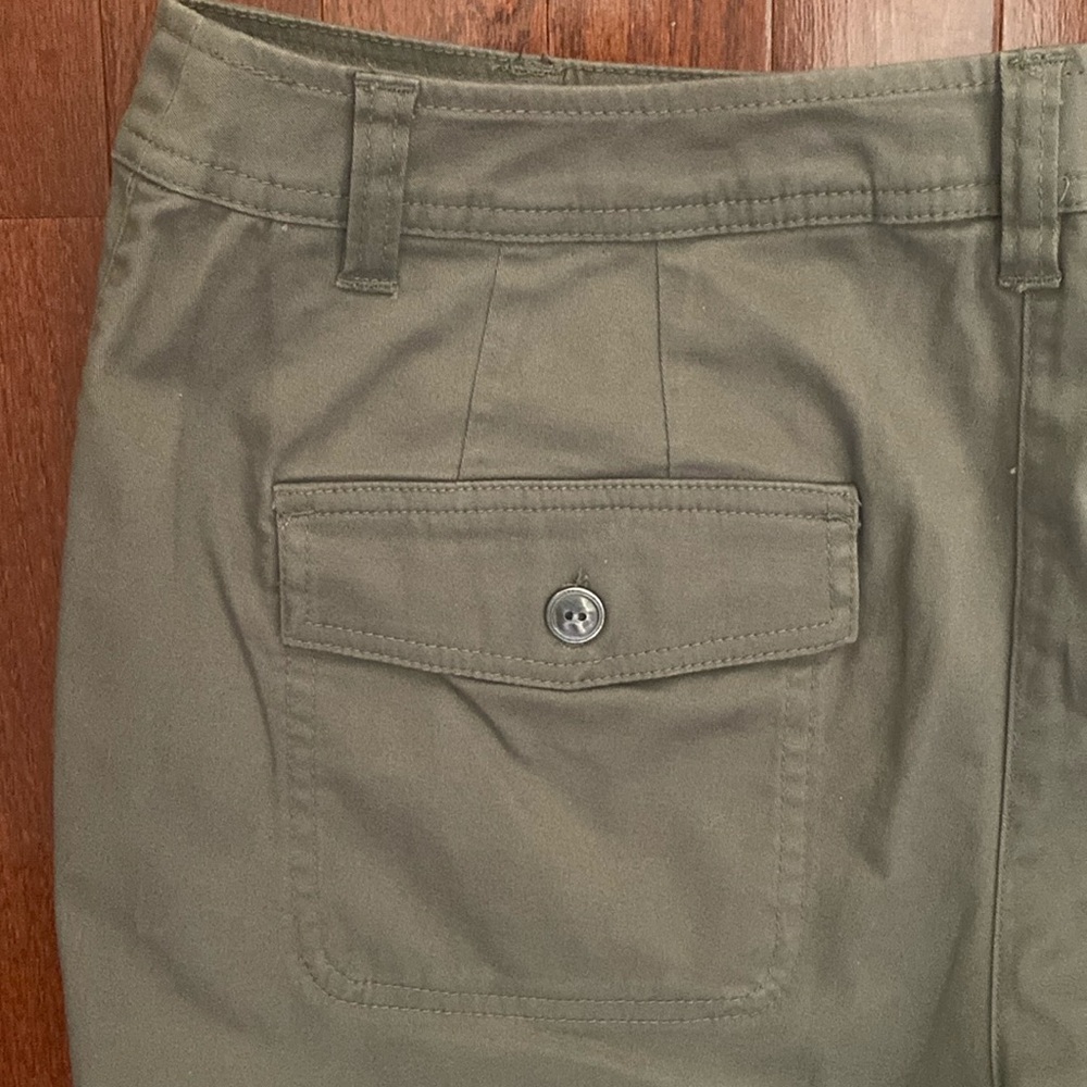 Chico’s Women’s Bermuda Shorts - Picture 5 of 10